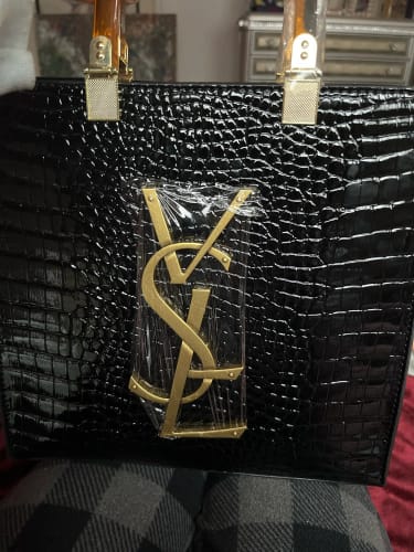 Customer photo review of High-end handbag, 2025 new style fashionable crocodile print women's bag, middle-aged mother's bag, grand crossbody bag