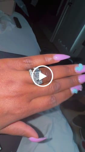 Customer video review of Three Stone Princess Cut Moissanite Bar Set Engagement Ring