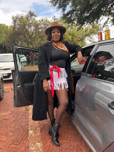 Lebogang Masego M. review of Fringed High Waist Denim Shorts image 1 out of 1