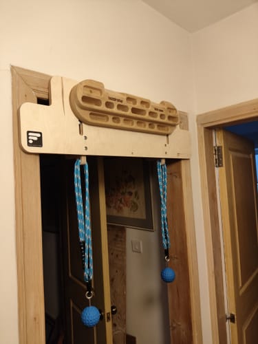 Customer photo review of Hangboard Doorway Mount