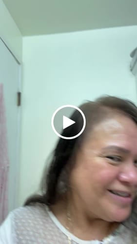 Customer video review of The Ultimate Dyed Gray Hair Guide | Free gift