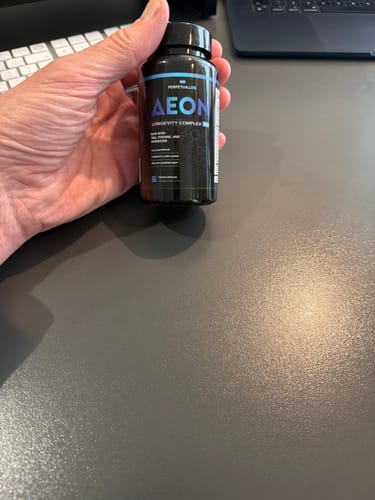Customer photo review of AEON™ NAD+ Liposomal Longevity Complex with Nicotinamide DUO™