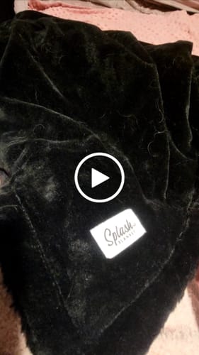 Customer video review of Furlush Waterproof Splash Blanket™ - Black on Black