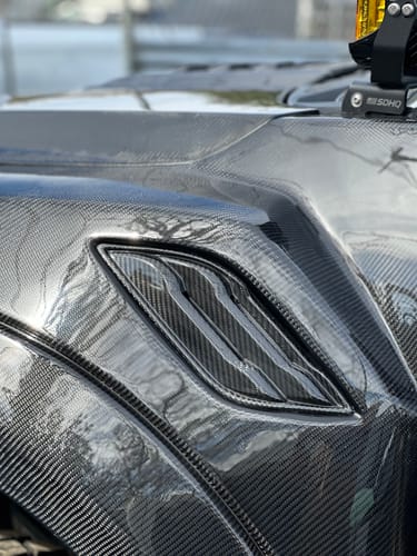 Douglas V. review of 2017-20 Ford F-150 Raptor Carbon Fiber Side Fender Vents image 1 out of 3