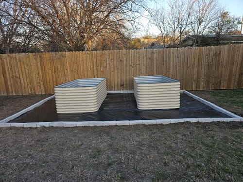 Customer photo review of 29” Tall Birdies Large Modular Raised Garden Bed
