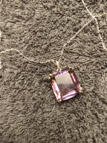 Customer photo review of Collier "Améthyste de Mahajanga"