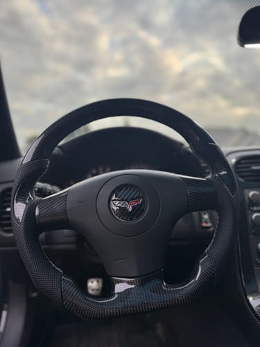 Customer photo review of Carbon Fiber Steering Wheel with Carbon Thumb Grips + Silver Stitching for C6 Corvette 2005-2011