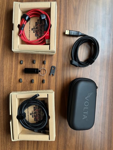 Customer photo review of Volta MAX 240W Cable Set (Copy)