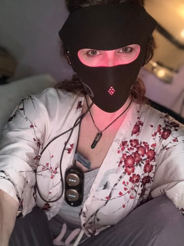 Customer photo review of JOVS 4D Laser Light Therapy Mask