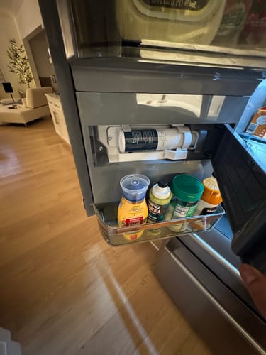 Customer photo review of Glacier Fresh Compatible with GE XWFE Refrigerator Water Filter(with chip)