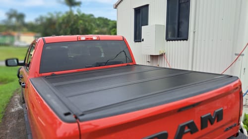 Customer photo review of Quad-Fold Hard Lid Tonneau Cover for RAM 1500 DT 2020-2025 5,7' BED - UniUte