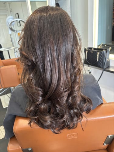 Customer photo review of Model 2 | World's Longest Coanda Air Styler (1.25 Inch Long Barrel)