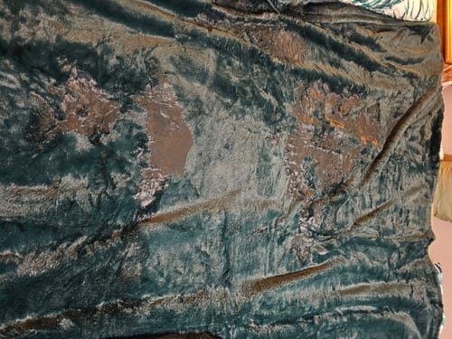 Customer photo review of Furlush Waterproof Splash Blanket™ - Emerald Green