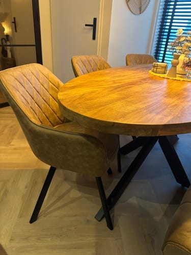 Customer photo review of Brione Drehbar Stuhl
