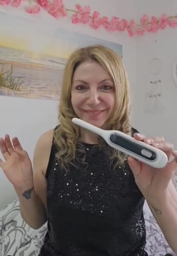 Customer photo review of SUNMAY Mini Cordless Flat Iron, 3/10'' Small Cordless Hair Straightener for Short Hair, Portable Pencil Flat Iron