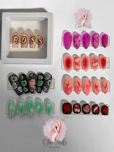 Customer photo review of Acrylic Airbrush Paint Nail Art Master Course & 100 Stencils