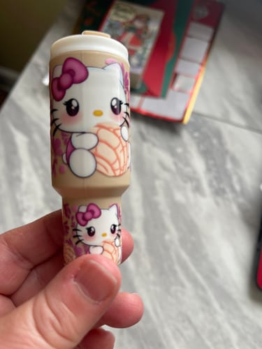 Customer photo review of Wholesale gradient color high-end trendy fashion Mini Tumbler Cup Keychains