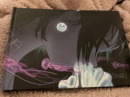 Customer photo review of Alien Stage Official Artbook (Free Shipping)