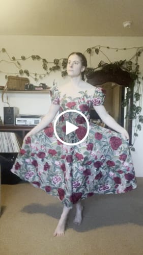 Customer video review of Short Sleeves O Neck Rose Embroidery Midi Dress