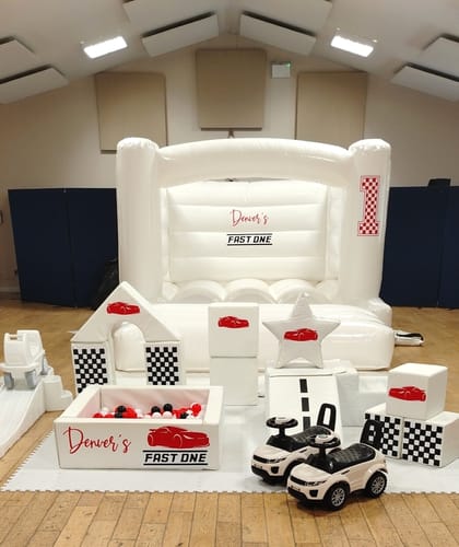 Customer photo review of Kids H Frame (Flat Top) Bouncy Castle