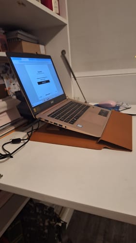 Customer photo review of Funda Notebook Smart Case