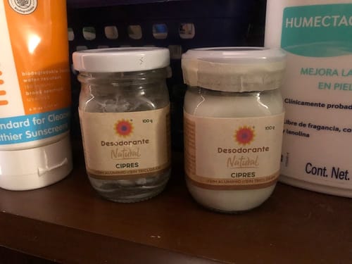 Customer photo review of Desodorante natural sin aluminio