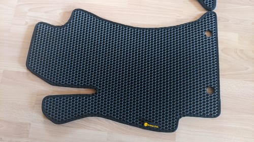 Holger K. review of Auto Fußmatten nach Maß - Vorne image 2 out of 3