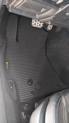 Holger K. review of Auto Fußmatten nach Maß - Vorne image 1 out of 3