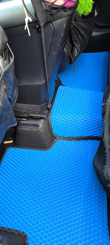 Taras J. review of Auto Fußmatten nach Maß - Komplettset image 5 out of 5