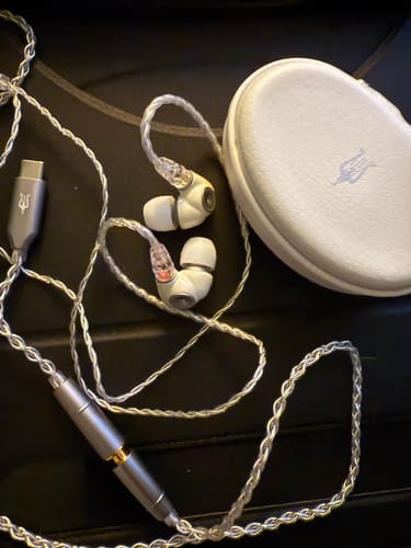 Dao Q. review of Meze Audio Alba In-Ear Headphones image 1 out of 1