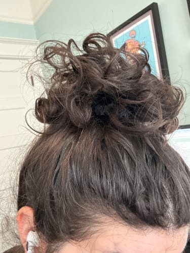 Customer photo review of Onyx Mini Silk Scrunchies (3 pc)