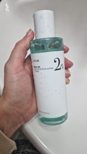 undefined review of Maigs toniks ādai ar pīlinga efektu un salicilskābi Anua BHA 2% Gentle Exfoliating Toner image 1 out of 1