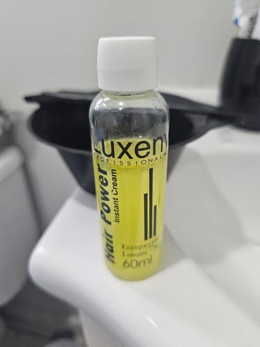 Reseña con foto de un cliente sobre Kit Reparación Capilar S.O.S