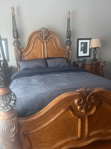 Customer photo review of Amorgos Fine Velvet Bedding Set