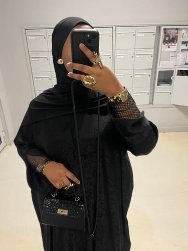 Customer photo review of ABAYA LAYANA BLACK