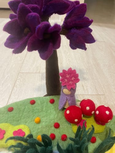 Customer photo review of Felt Seasonal Tree - Summer