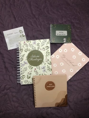 Customer photo review of İbadet Rehberi İslami Planlayıcı Çiçek Desenli Kapak