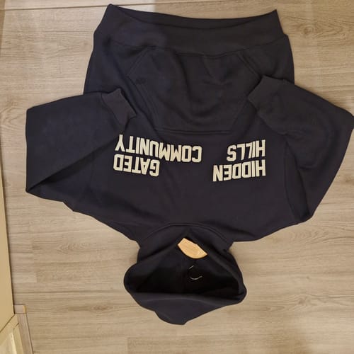 Customer photo review of GATED COMMUNITY HOODIE NAVY