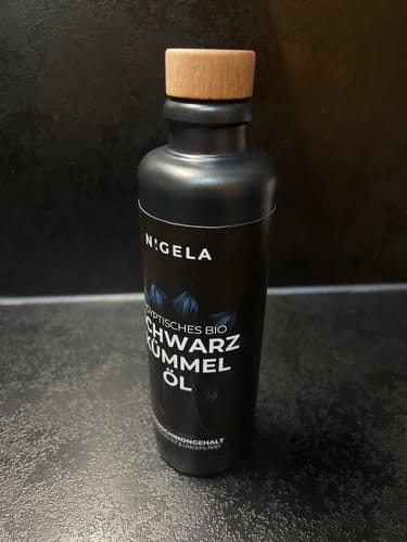 Customer photo review of Ägyptisches Bio Schwarzkümmelöl ungefiltert - kaltgepresst in Rohkostqualität - 200ml