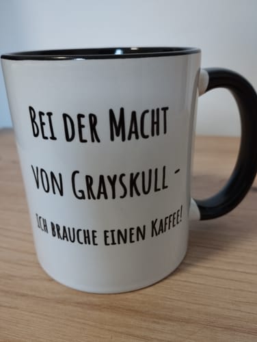 Kundenbewertung mit Foto zu Personalized mug with photo and text - food safe - photo mug, advertising mug or company mug with logo - gifts for women & men - Color: Schwarz & Weiß, Personalization: Schriftfarbe: Blau
Schriftart: #6
Wunschtext:
Bei der Macht
von Greyskull -
...