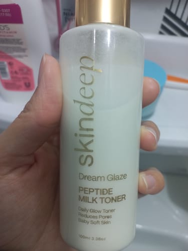Aimen A. review of DREAM GLAZE - Peptide Milk Toner image 1 out of 1