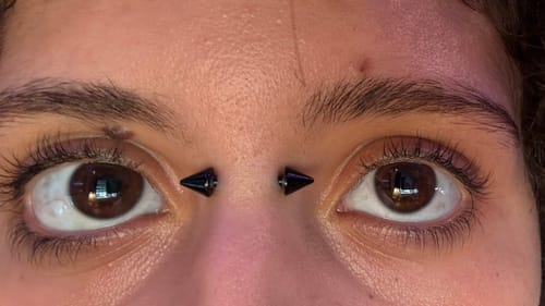 Customer photo review of Cosplay Chainsaw Man Makima Orange Colored Contact Lenses