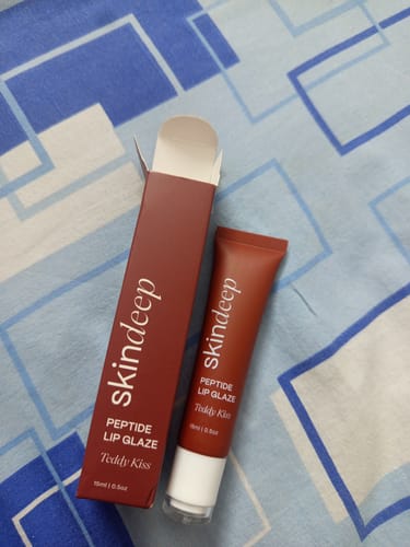 Jaweria Q. review of Peptide Lip Glaze image 1 out of 1
