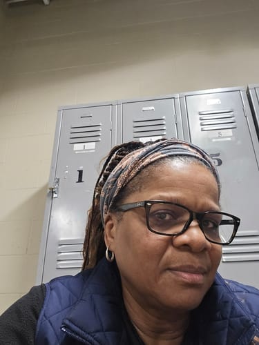 Customer photo review of Glueless 16"-24" Pre Cut HD Full Elastic Lace Lightweight Ready-To-Go Boho Box Braided Wig with Human Hair Boho Curls