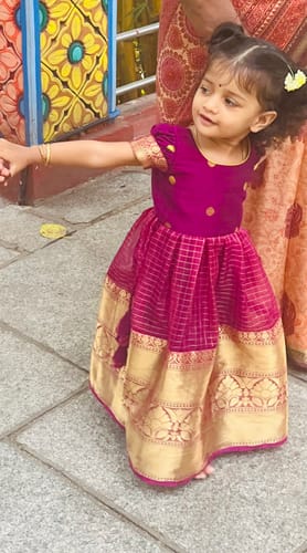 Customer photo review of Saatvika magenta mini