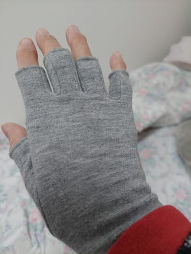 Customer photo review of Premium Onecompress™ Gloves