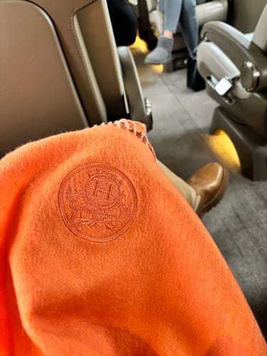 Customer photo review of DOUBLE-FACE SCARF 200 CM IN TIGER ORANGE CASHMERE