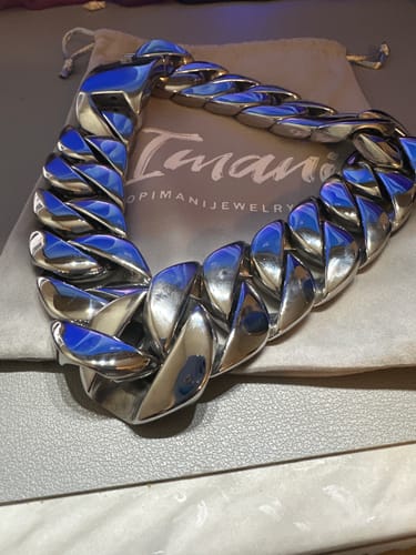 Customer photo review of Main Character Cuban Bracelet (25mm)