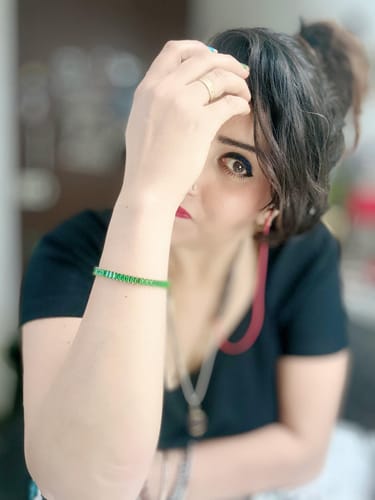 Customer photo review of Emerald Link Green Stone Bracelet