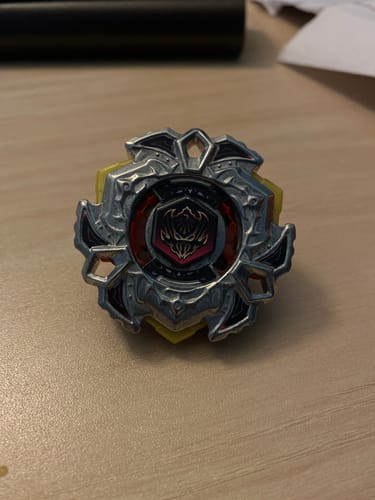 Customer photo review of Takara Tomy Variares Beyblade BB-114 D:D (Metal Fury) - With Dual Spin Launcher LR